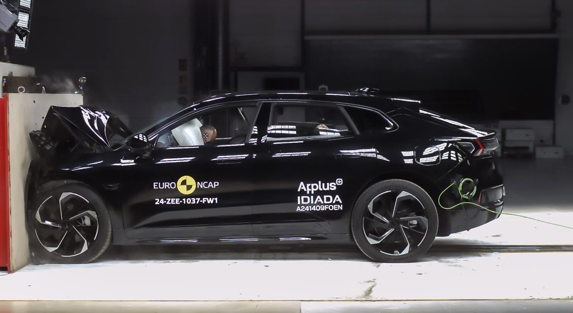 Οδηγούμε το Zeekr 001