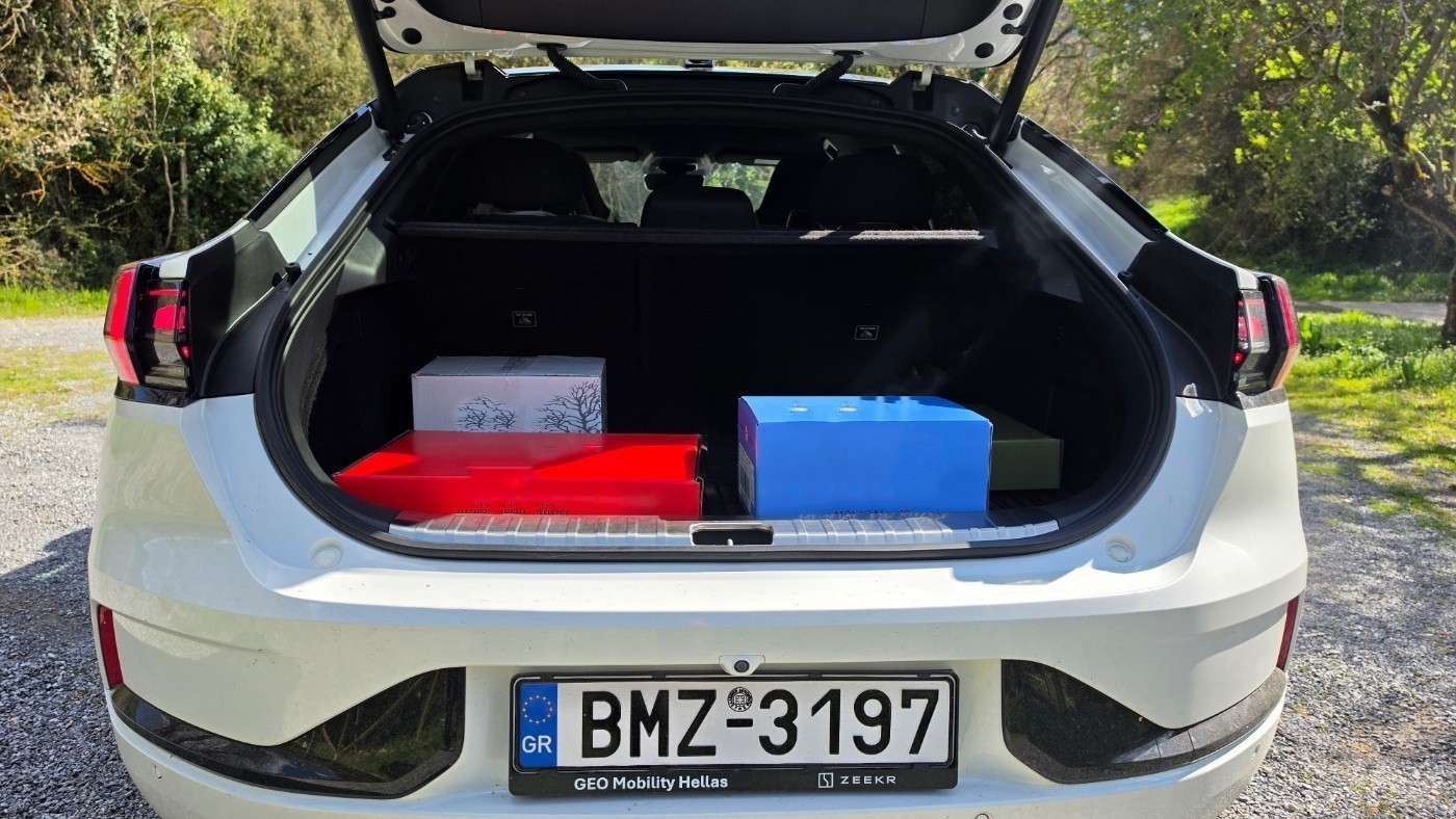 Οδηγούμε το Zeekr 001