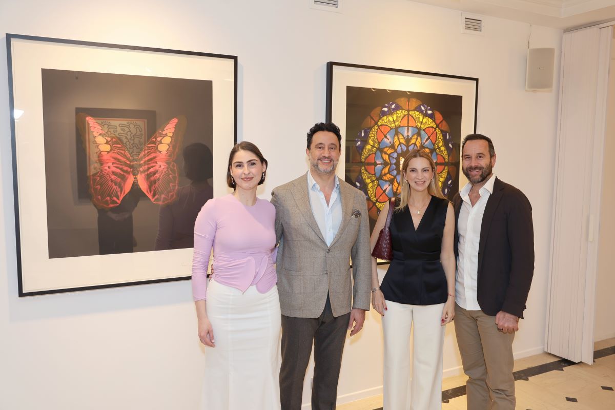 Θεοδώρα Κουμουνδούρου, Επιμελήτρια της εκθεσης, ο γκαλερίστας Ακόρης Αντύπας, η Τόνια Βασιλοπούλου του ξενοδοχείου Saint George Lycabettus, ο κ. Γιάννης Τσαούσης