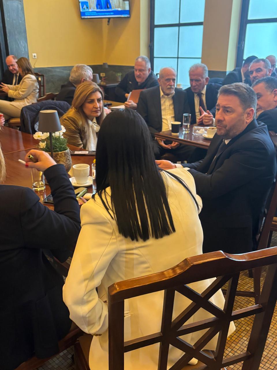 Ο Νίκος Ανδρουλάκης παρέα με βουλευτές του ΠΑΣΟΚ