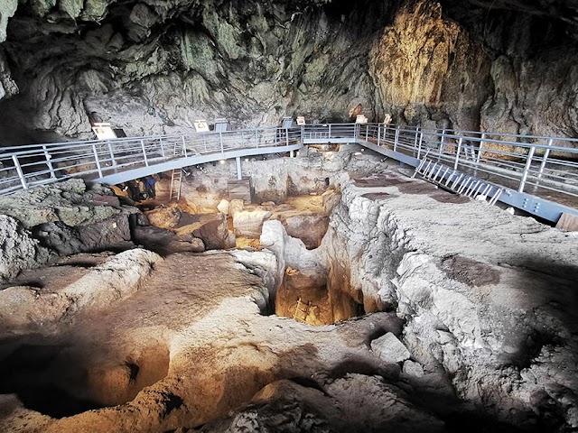 Το σπήλαιο της Θεόπετρας στη Θεσσαλία, καταφύγιο ανθρώπων για πολλές χιλιάδες χρόνια