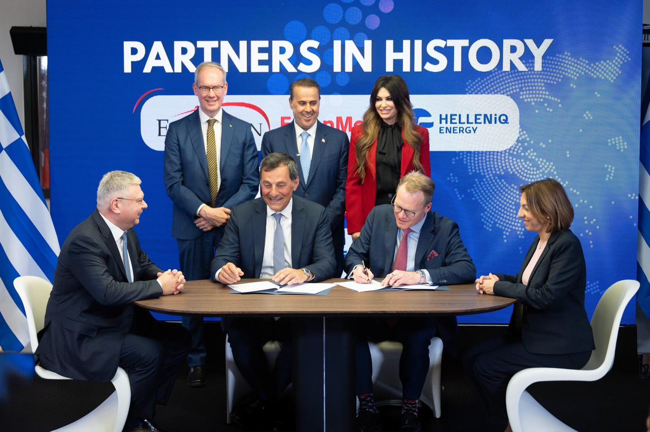 Από την υπογραφή τη συμφωνίας για τις γεωτρήσεις