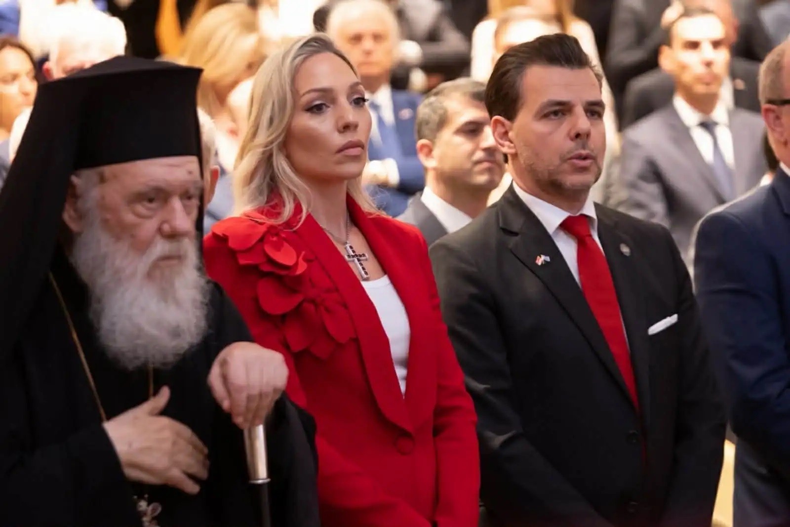 Ροη Αποστολοπουλου, Δρ. Βασίλης Αποστολόπουλος