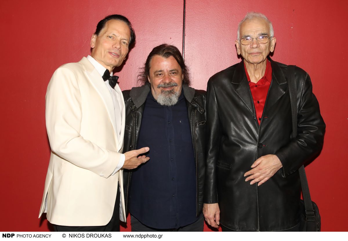 Ο πρωταγωνιστής Rico Simonini, ο σκηνοθέτης Γιώργος Παπαθεοδώρου και ο δημοσιογράφος Παναγιώτης Τιμογιαννάκης