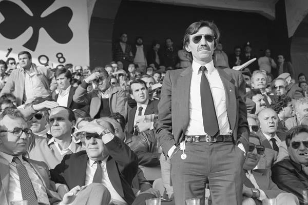 Ο Γιώργος Βαρδινογιάννη στο γήπεδο το 1979