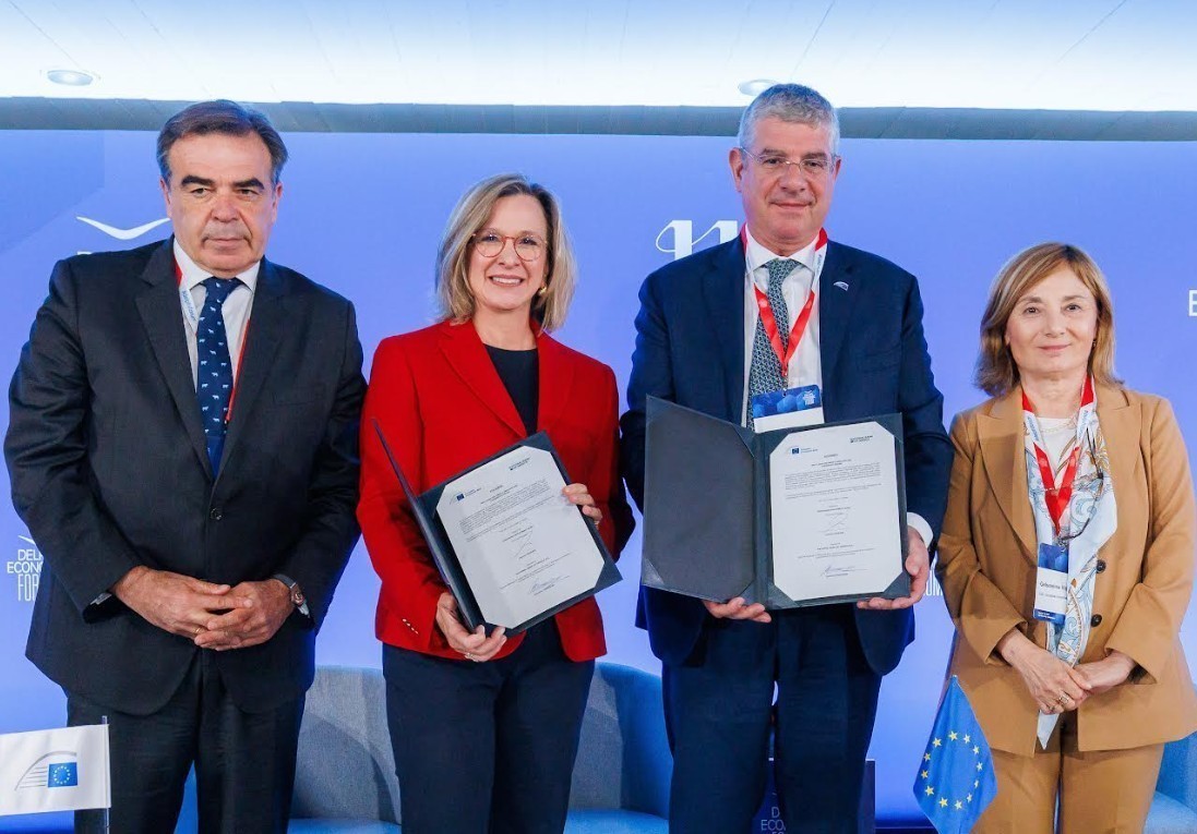 Μαργαρίτης Σχοινάς, Χριστίνα Θεοφιλίδη, Γιάννης Τσακίρης, Τζελσομίνα Βιλιότι