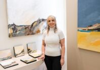 Στελίνα Τσάλτα Φάις: Μία γλώσσα σιωπής, έντασης και διαφυγής