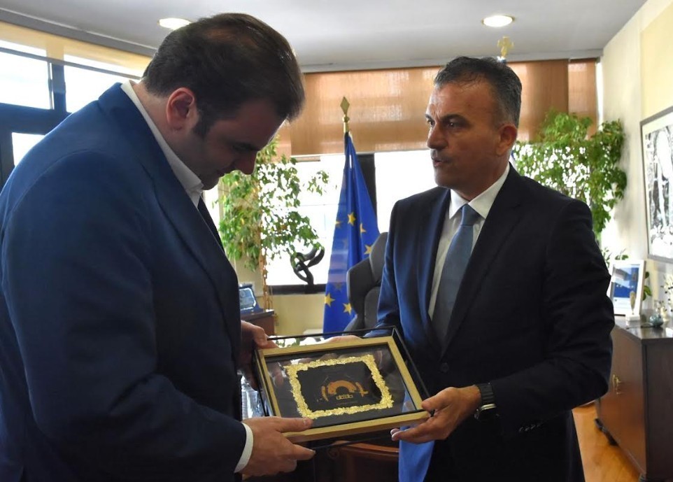 Κυριάκος Πιερρακάκης, Θανάσης Μαμάκος