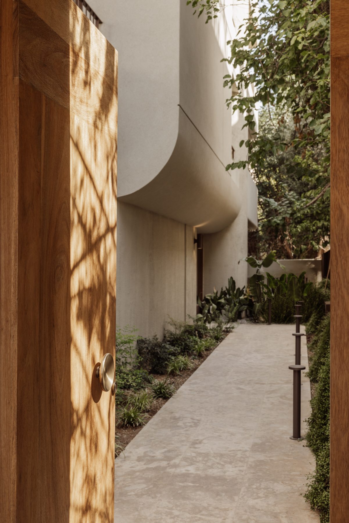 Lumen residence: Ένα σύγχρονο duplex θέτει νέους κανόνες για την αστική κατοίκηση στου Παπάγου