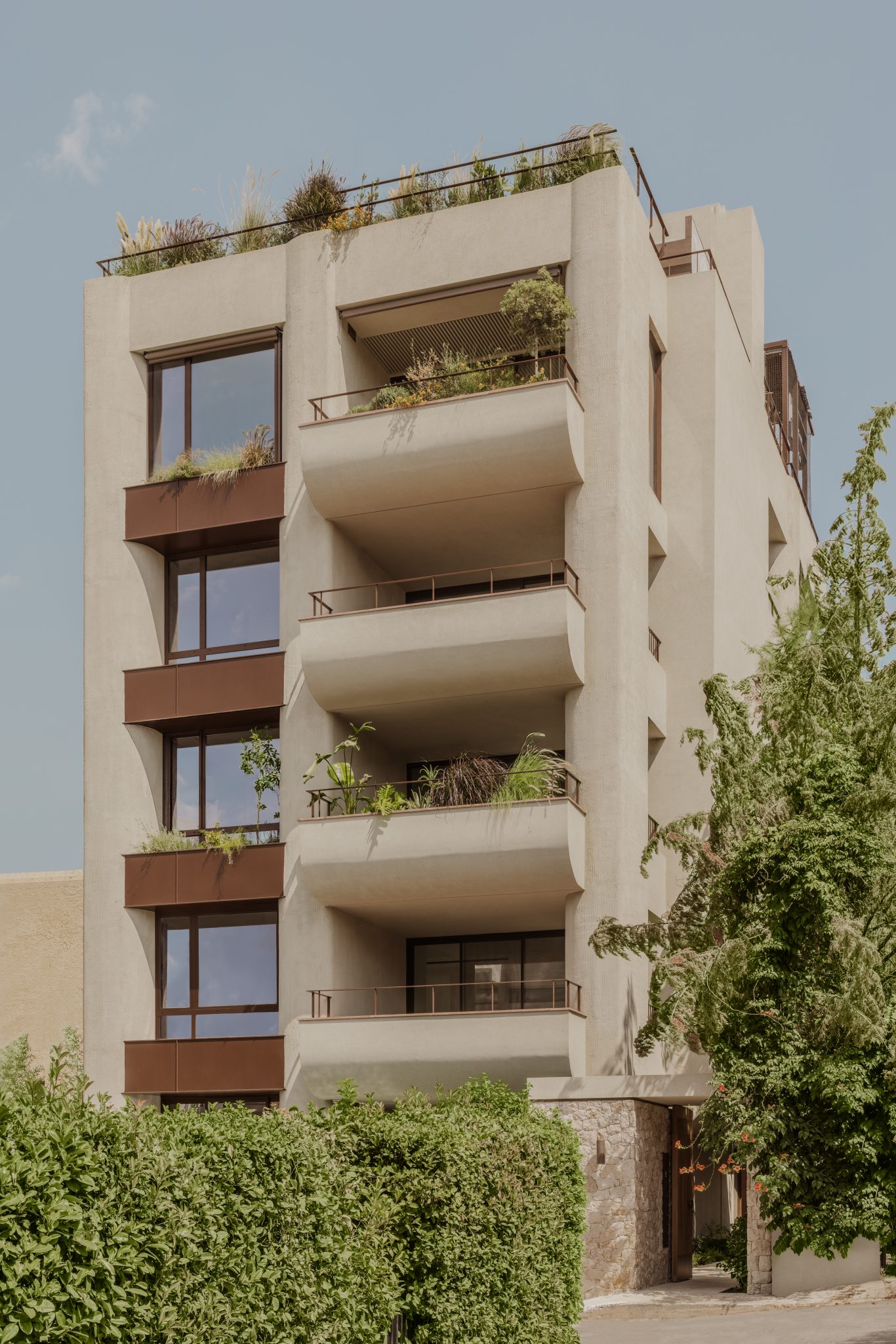 Lumen residence: Ένα σύγχρονο duplex θέτει νέους κανόνες για την αστική κατοίκηση στου Παπάγου