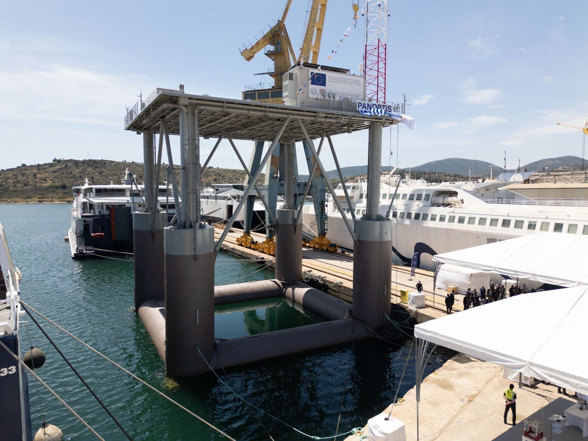 Η μη επανδρωμένης πλωτής πλατφόρμας θαλάσσιας επιτήρησης USSPS (Unmanned Semi-fixed Sea Platform for Maritime Surveillance) της ΕΤΜΕ