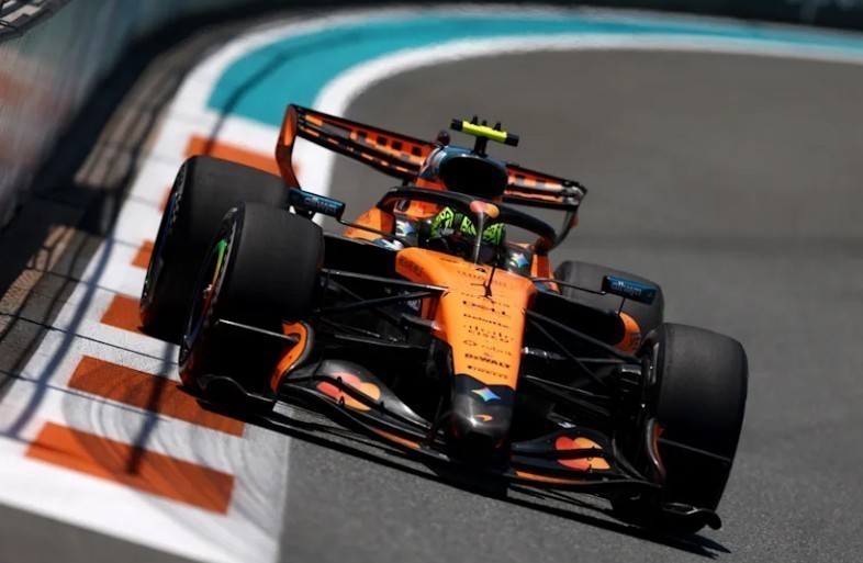 Ο οδηγός της McLaren σημείωσε τον ταχύτερο χρόνο στις κατατακτήριες δοκιμές του Sprint