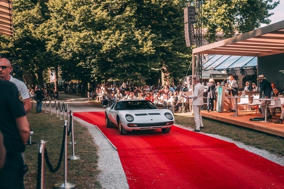 Η Lamborghini Miura βραβεύτηκε στη Villa d’Este