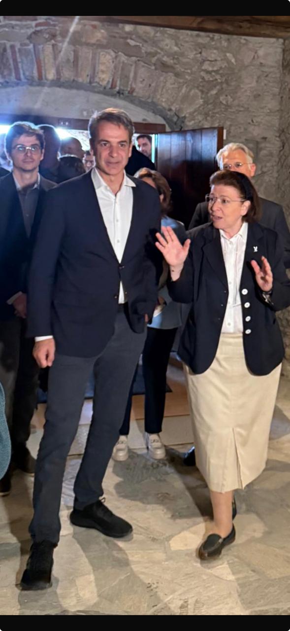Ο πρωθυπουργός Κυριάκος Μητσοτάκης με την υπουργό Πολιτισμού Λίνα Μενδώνη