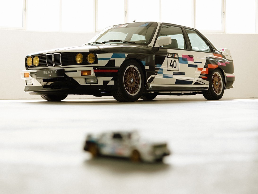 Για πρώτη φορά στην ιστορία τους, οι Lego και BMW συνεργάζονται για τη δημιουργία ενός μοναδικού LEGO Speed Champions kit της BMW M3 E30