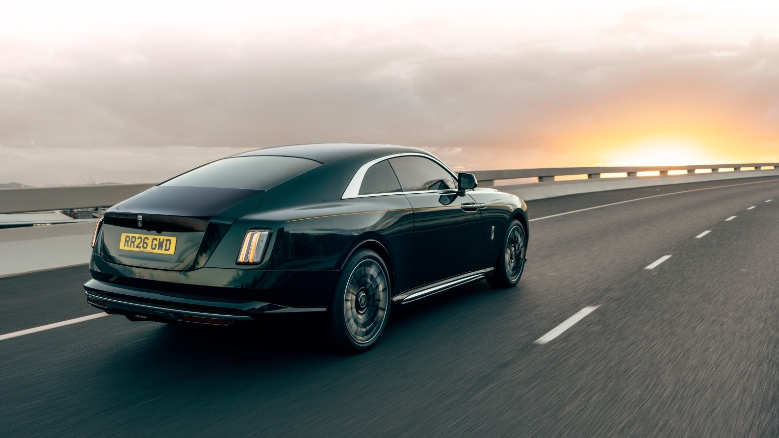 Rolls-Royce: Ιδού η Spectre Series II