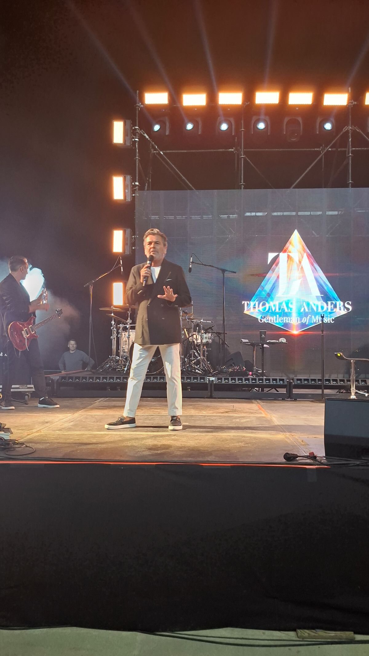 Τα τραγούδια του συγκροτήματος Modern Talking μάς ενθουσίασαν