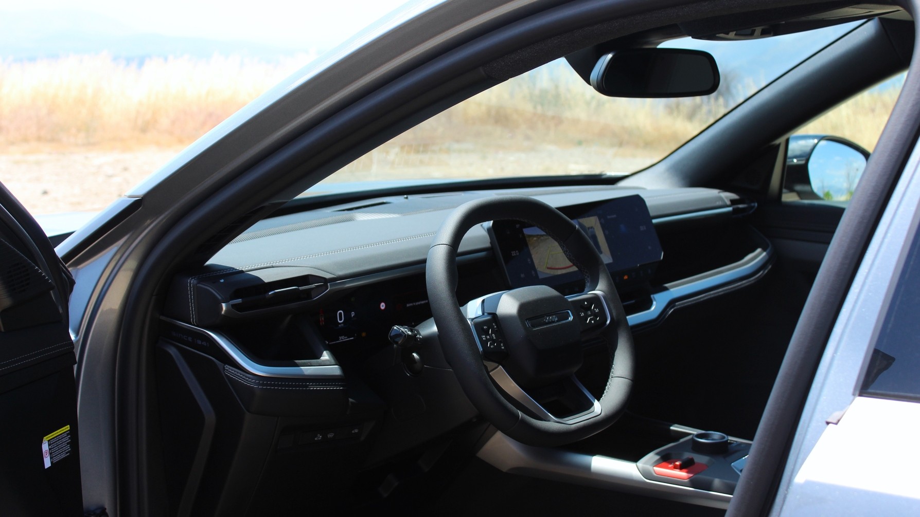 Jeep Compass: Ταχύτητα και κορυφαία γραφικά