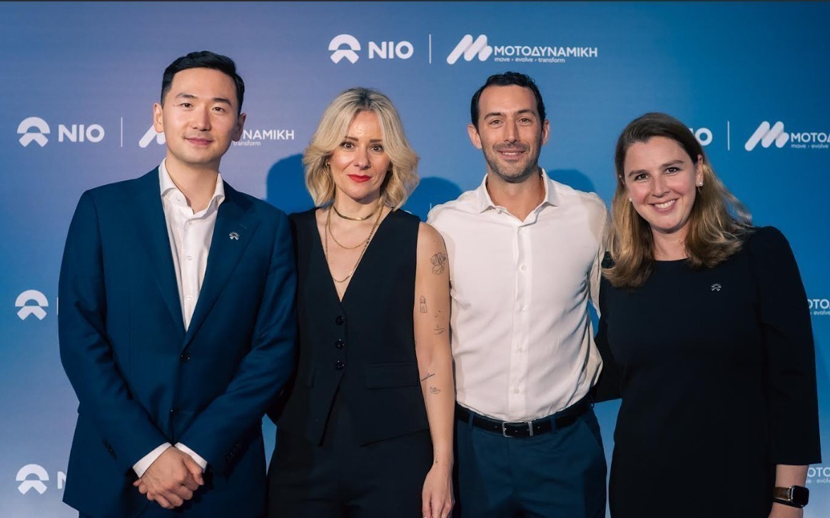 Από αριστερά Brian Zhang (Head of Market Development, Greece and Eastern Europe, NIO Global Business), Σοφία Μητράκη (Head of NIO Greece), Λευτέρης Καραγιάννης (Marketing Supervisor of NIO Greece, Julia von Ledebur (Senior PR Manager Europe)