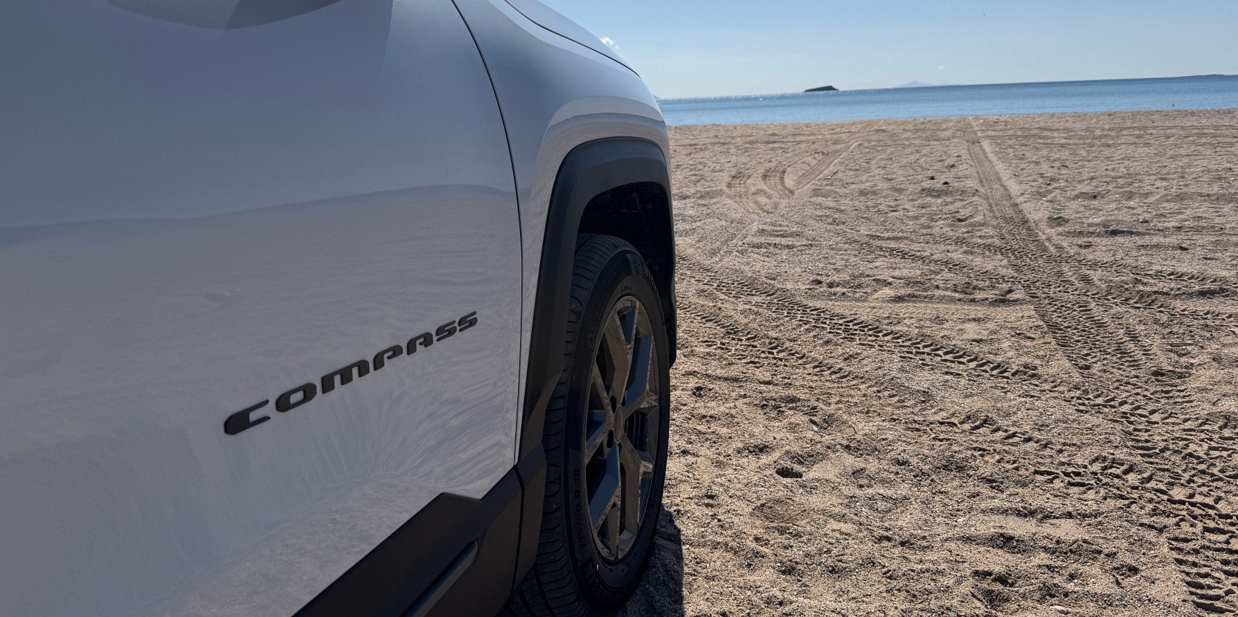 Jeep Compass: Πλούσιος εξοπλισμός σε όλες τις εκδόσεις