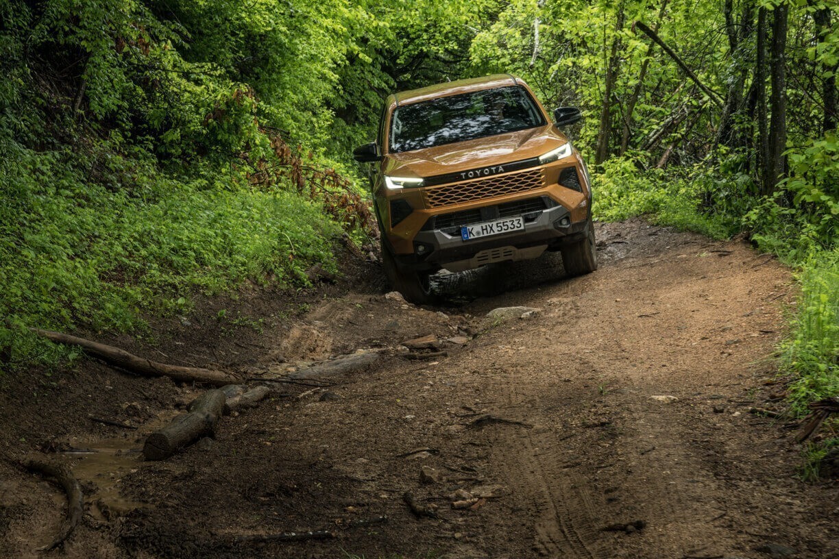 ΕΚΟ Ράλλυ Ακρόπολις 2026: Η Multi-Pathway στρατηγική της Toyota Hellas