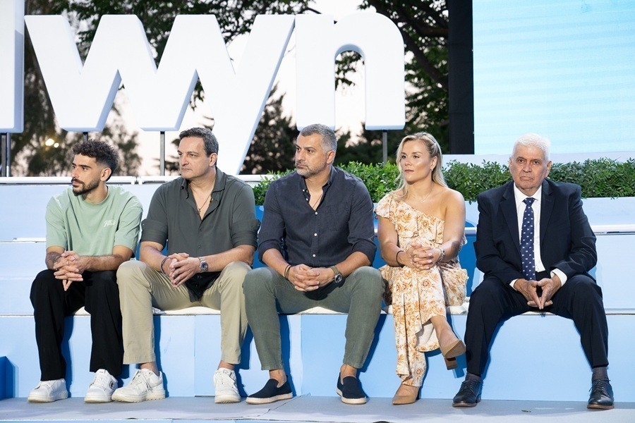 Θανάσης Πρωτοψάλτης, Μάριος Γκιούρδας, Κώστας Χριστοφιδέλης, Λαμπρινή Κωνσταντινίδου και Γιώργος Καραμπέτσος