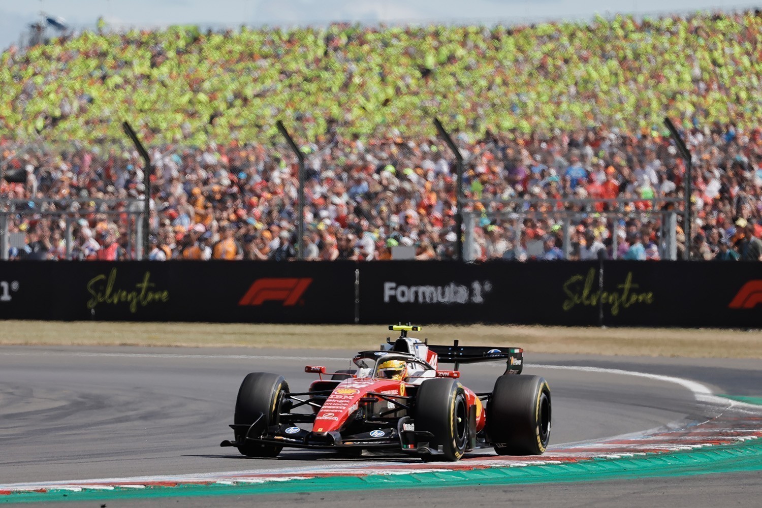 F1 Ferrari: To σκεπτικό πίσω από την απόφαση για το πιτ στοπ του Χάμιλτον