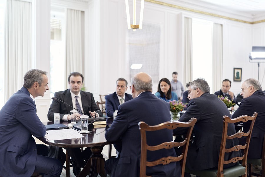 Ο πρωθυπουργός Κυριάκος Μητσοτάκης προεδρεύει στη συνεδρίαση του Κυβερνητικού Συμβουλίου Οικονομικής Πολιτικής, στο Μέγαρο Μαξίμου, Αθήνα, Πέμπτη 16 Ιουλίου 2026 Πηγή: ΑΠΕ-ΜΠΕ/ΓΡΑΦΕΙΟ ΤΥΠΟΥ ΠΡΩΘΥΠΟΥΡΓΟΥ/ΔΗΜΗΤΡΗΣ ΠΑΠΑΜΗΤΣΟΣ