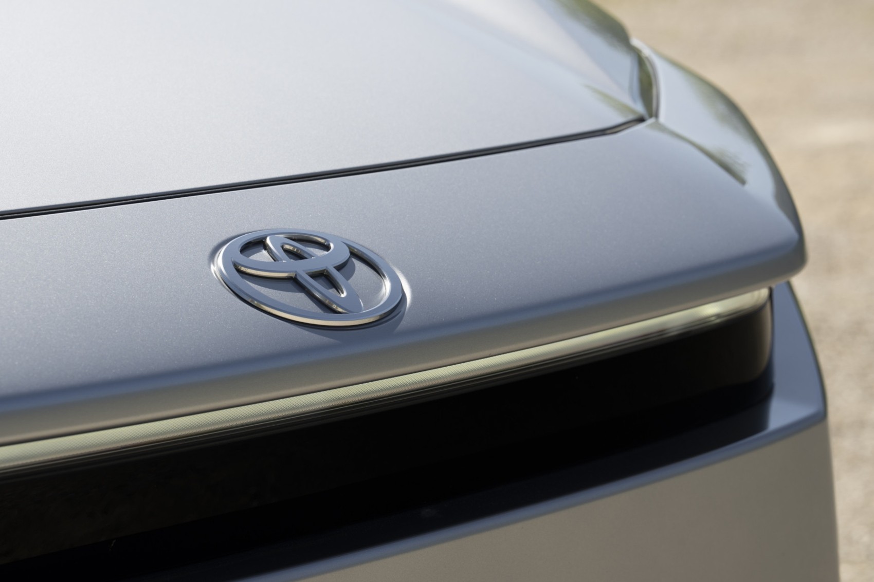 Toyota bZ4X Touring: &Alpha;&pi;&omicron;&delta;&omicron;&tau;&iota;&kappa;ό &kappa;&alpha;&iota; &alpha;&pi;&omicron;&tau;&epsilon;&lambda;&epsilon;&sigma;&mu;&alpha;&tau;&iota;&kappa;ό