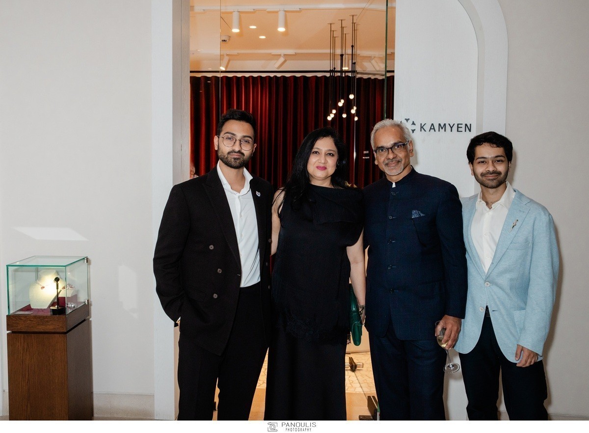 Οι ιδρυτές της KAMYEN Keshav Hirawat, Managing Director, Kumud Hirawat, Creative Director and Designer, Dhirendra Hirawat, Karan Hirawat, Designer and Creative Director