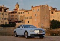 Στο Σεν Τροπέ με Rolls-Royce