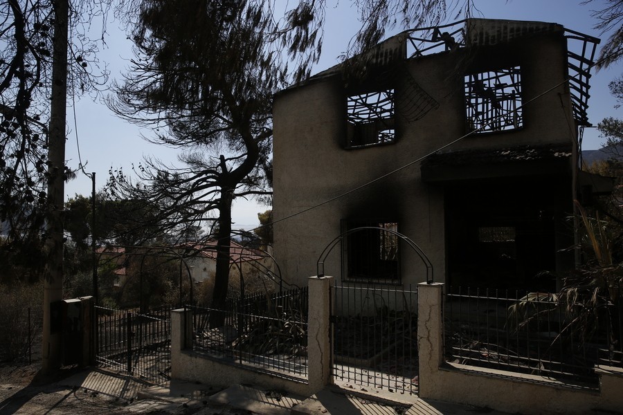 Καμμένο σπίτι στο Πόρτο Γερμενό