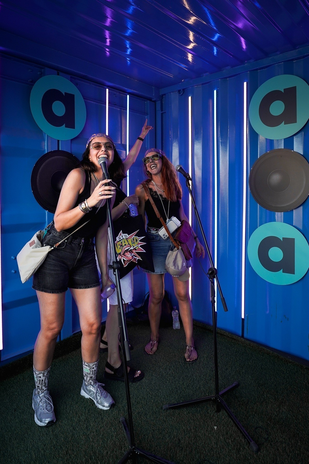Το ειδικό Karaoke set up και photobooth της Allwyn