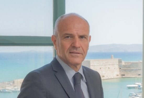 Η MINOAN LINES «αγκαλιάζει» τα αδέσποτα ζώα
