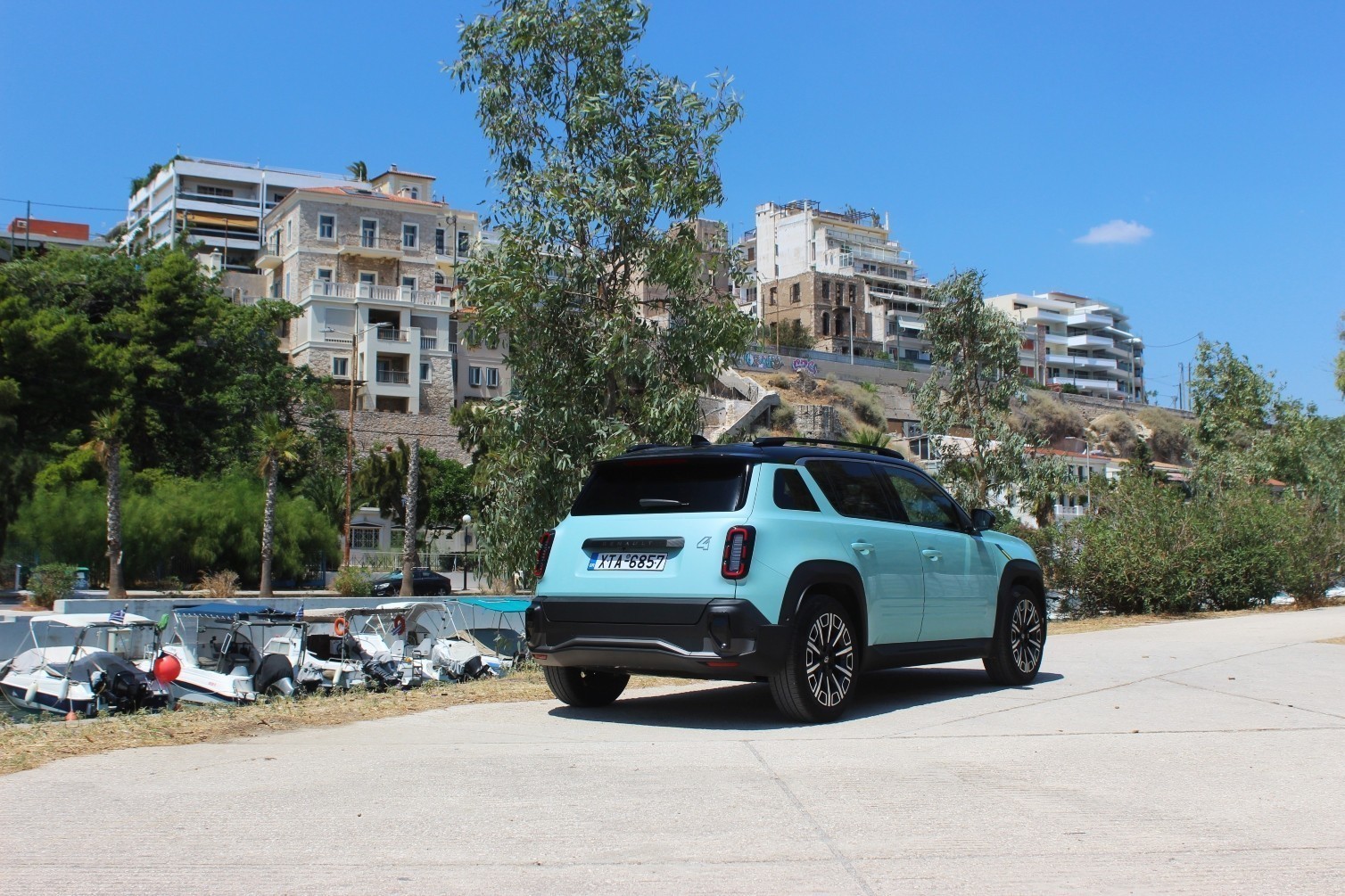 Οδηγούμε το ηλεκτρικό Renault 4