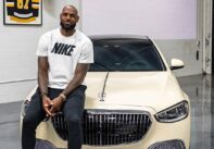 260817133437_Maybach-x-LeBron-James-on-his-car