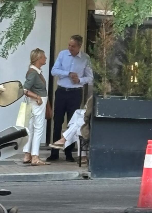 O Κυριάκος Μητσοτάκης χθες στο καφέ