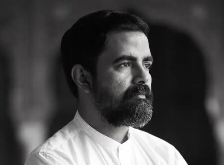 Ο Sabyasachi Mukherjee, ιδρυτής του ομώνυμου οίκου υψηλής μόδας - πηγή: Sabyasachi