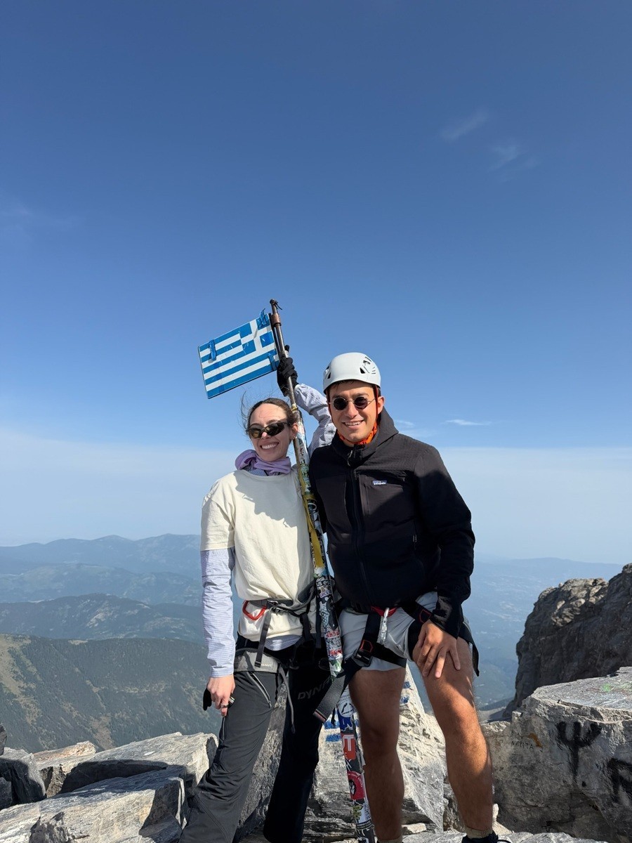 Στην κορυφή του Ολυμπου βρέθηκε το ζευγάρι λίγες μέρες πρίν από τον γάμο του