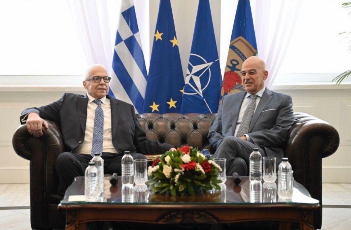 Με τον Νίκο Δένδια