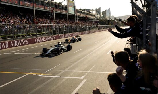 F1 Μπακού: Νίκη στο νήμα για τον Ράσελ