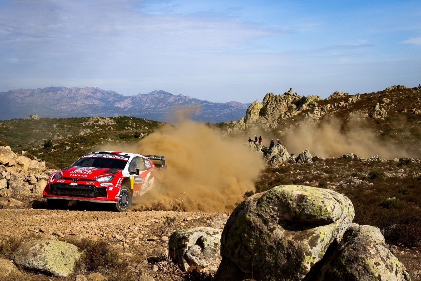 WRC: Παγκόσμιος πρωταθλητής 2026 ο Έλφιν Έβανς σε ένα δραματικό φινάλε στη Σαρδηνία