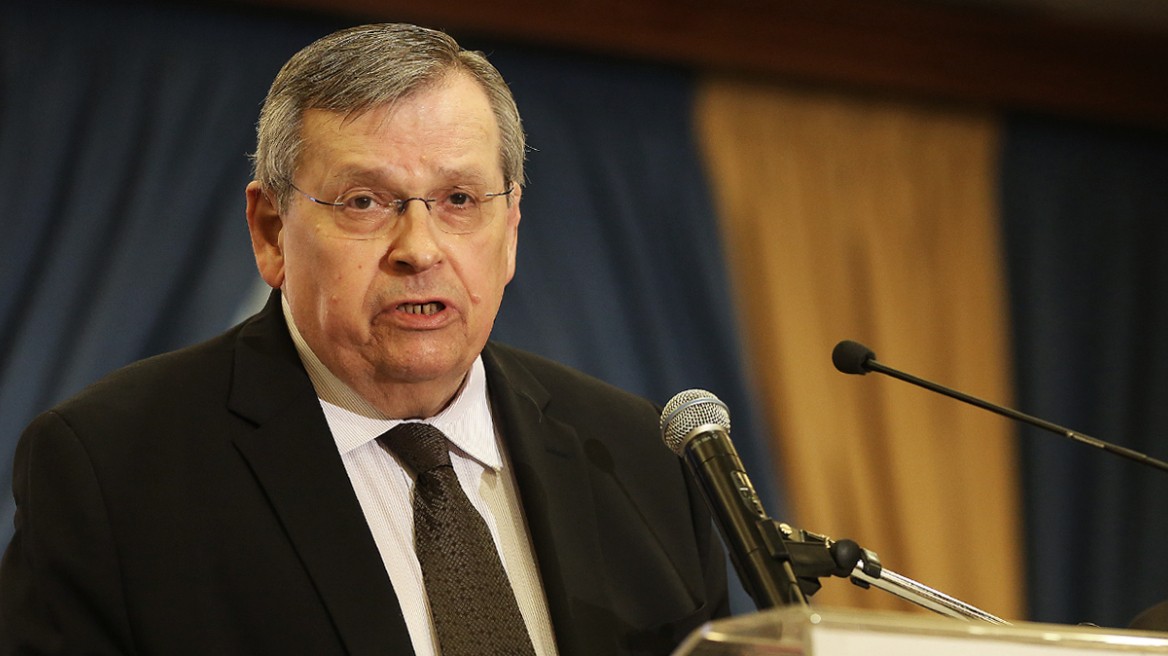 Ο πρώην υπουργός Στέφανος Μάνος