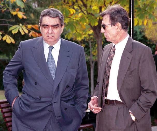 Με τον Βαρδή Βαρδινογιάννη