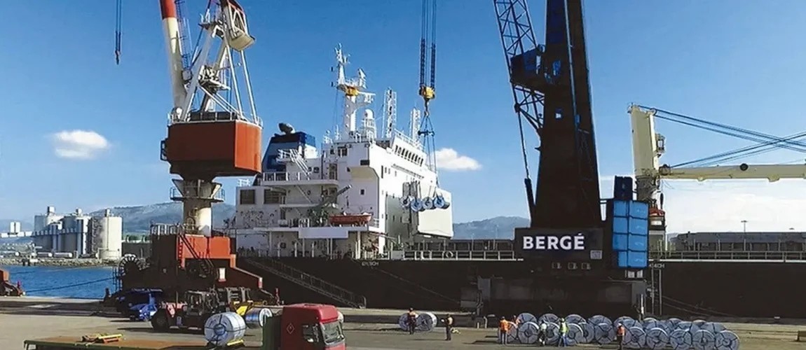 Η AP Moller Maersk εξαγόρασε την Portek International και 7 τερματικούς σταθμούς