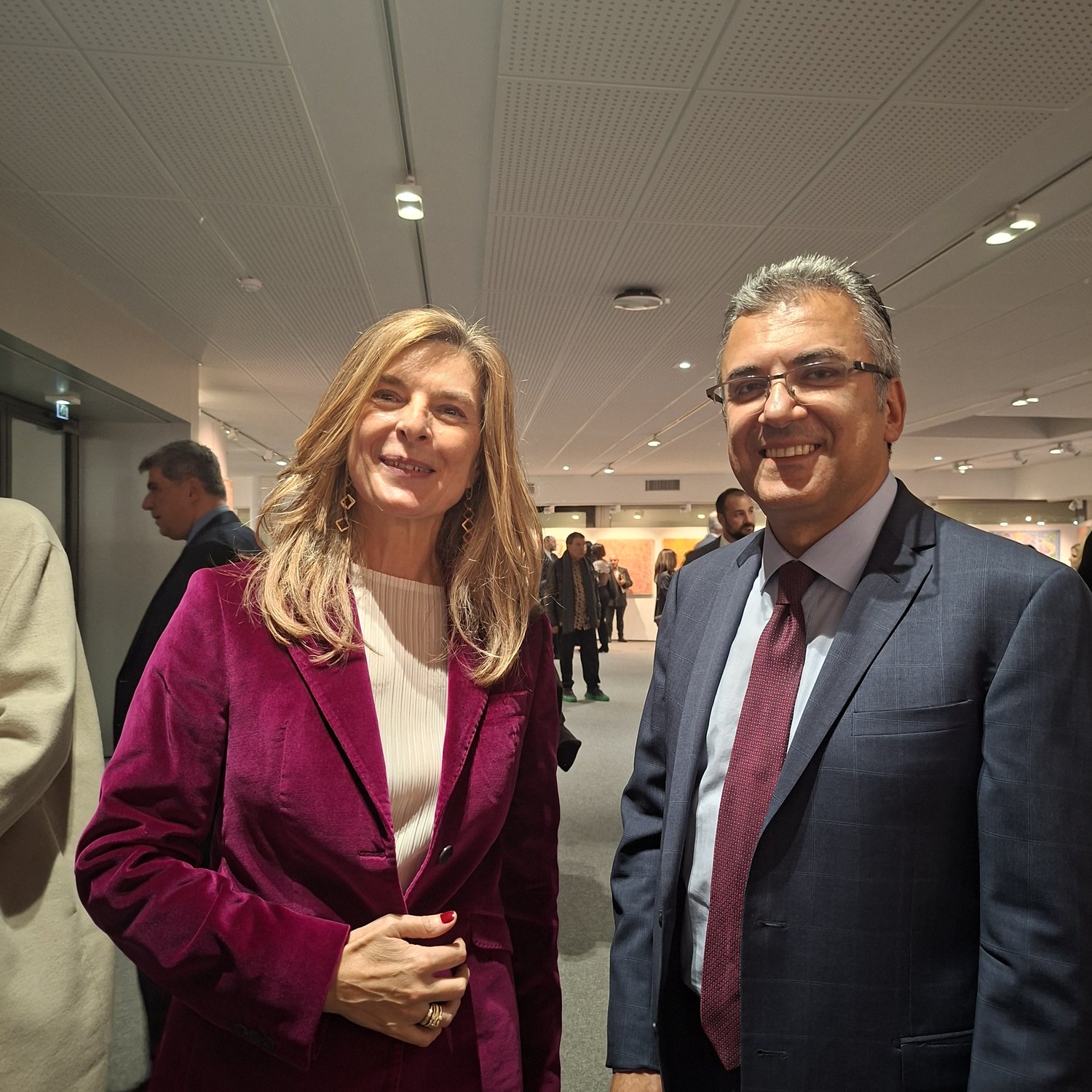 Αντιγόνη Κουμουτσάκου, Ιωάννης Μ. Νικολαίδης, Πρέσβυς της Ελλάδας στη Γαλλία