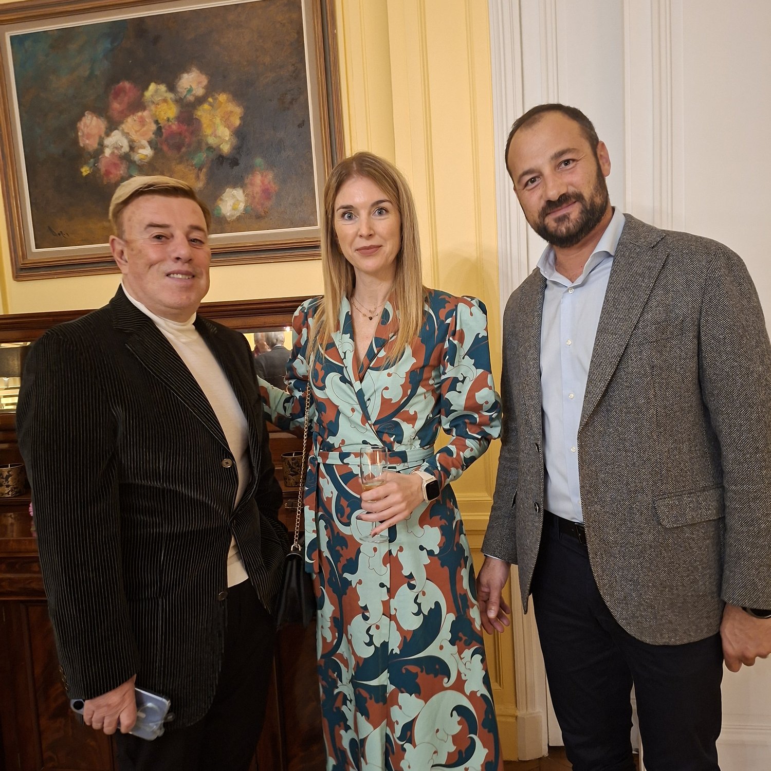 Ανδρέας Μάνεσης, Πηγή και Βλάσης Λαπάτας